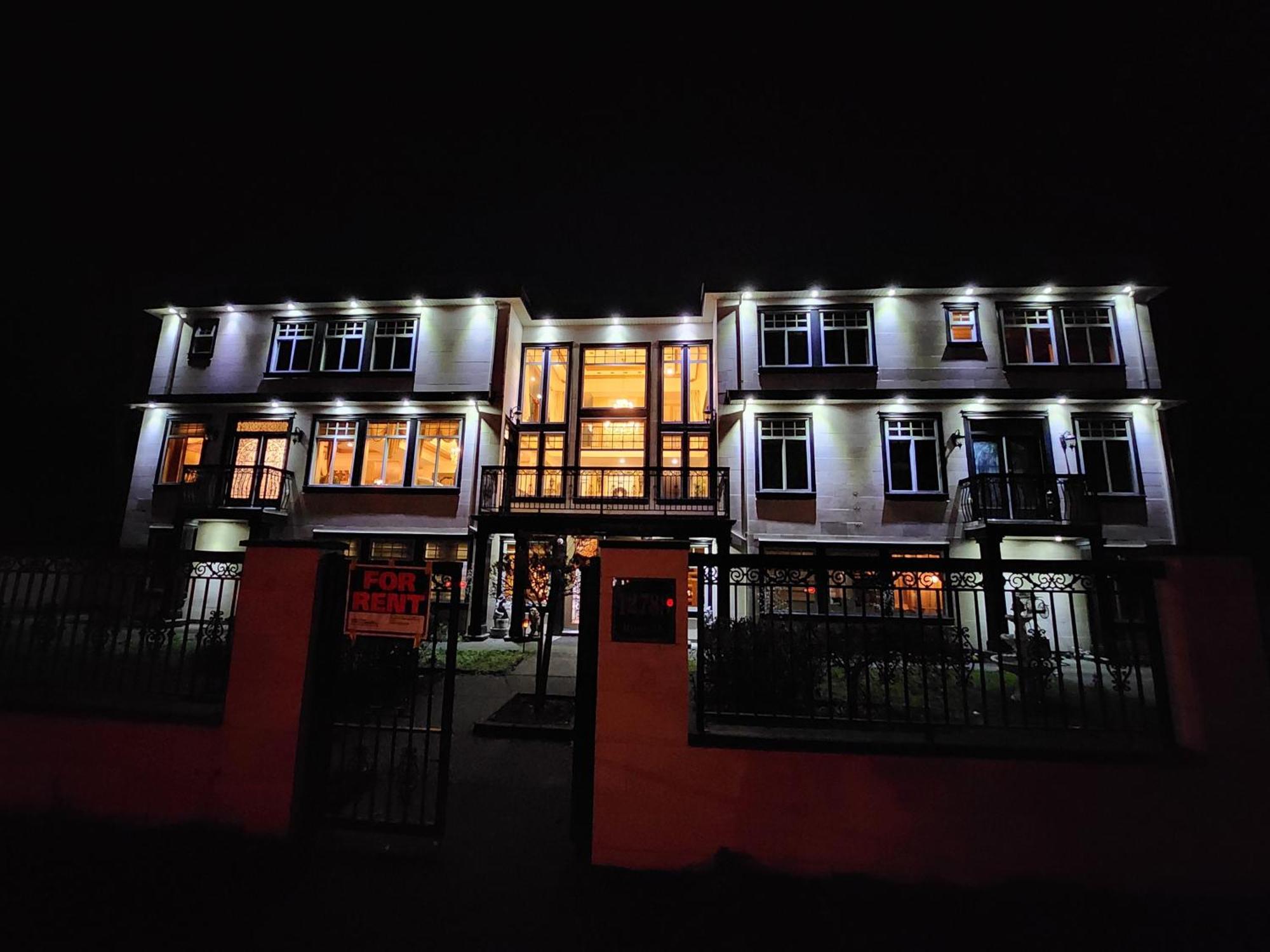 Empress Palace Hotel Surrey Buitenkant foto